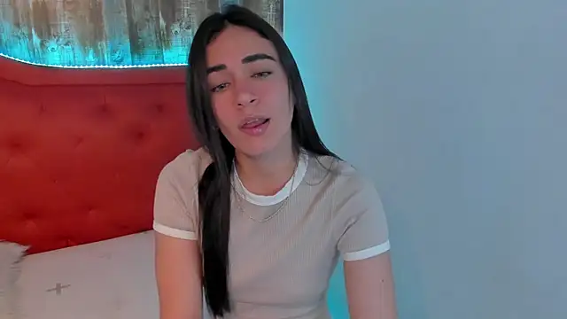 Emma Sophia2 online show from March 20, 2025, 4:18 am