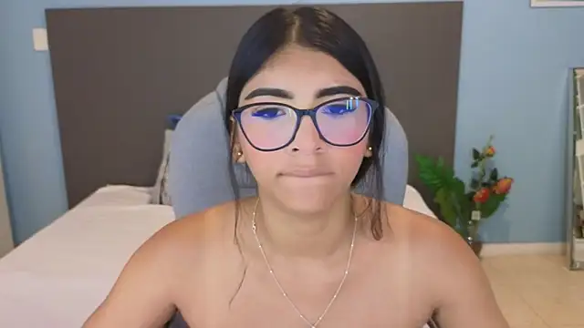 Snapshot of maiaa_ruiz chatting on October 15, 2025, 1:52 pm maiaa ruiz online show from October 15, 2025, 1:52 pm