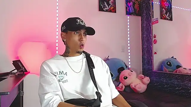 Liam lee online show from November 13, 2025, 7:51 pm