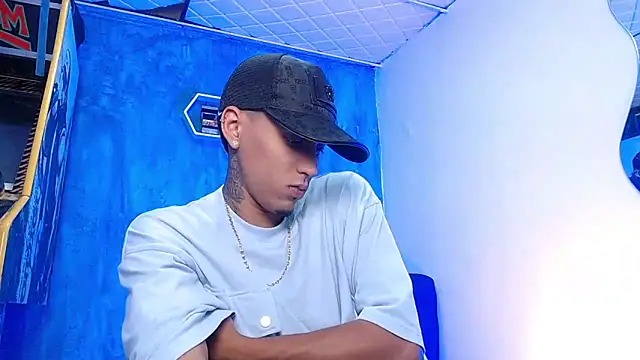 Liam lee online show from February 25, 2025, 4:25 pm