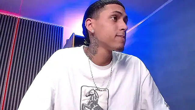 Liam lee online show from March 18, 2025, 4:17 pm