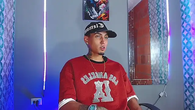 Liam lee online show from April 12, 2026, 12:03 am