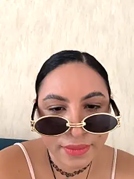 Snapshot of Francesca_ferrari chatting on October 25, 2025, 3:56 pm Francesca ferrari online show from October 25, 2025, 3:56 pm