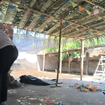 Francesca ferrari online show from February 12, 2026, 3:12 pm