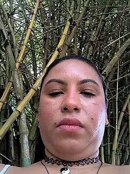 Snapshot of Francesca_ferrari chatting on November 7, 2025, 2:43 pm Francesca ferrari online show from November 7, 2025, 2:43 pm