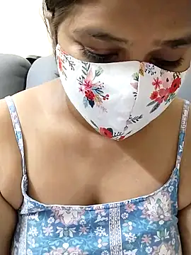 Lovely-Rose143 online show from March 7, 2025, 9:27 pm