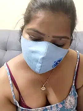 Lovely-Rose143 online show from January 4, 2025, 2:35 pm