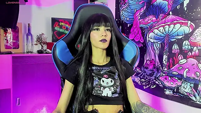 Badxbitch online show from April 4, 2026, 9:21 pm