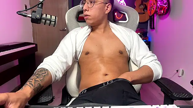 granxarma960 online show from December 17, 2024, 6:24 am