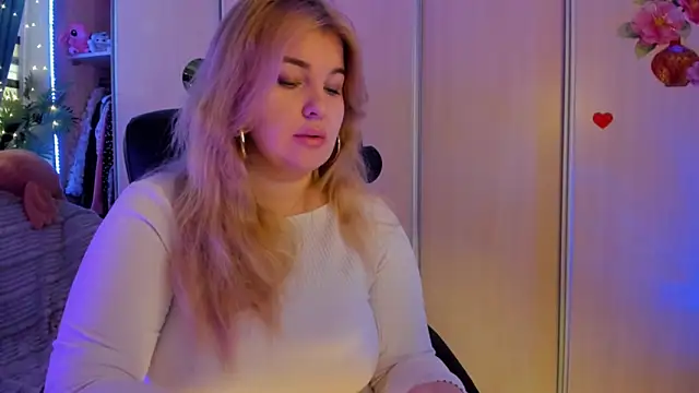 Snapshot of CoraSwon chatting on February 1, 2026, 7:28 am CoraSwon online show from February 1, 2026, 7:28 am