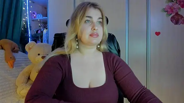 Snapshot of CoraSwon chatting on March 4, 2026, 5:31 pm CoraSwon online show from March 4, 2026, 5:31 pm