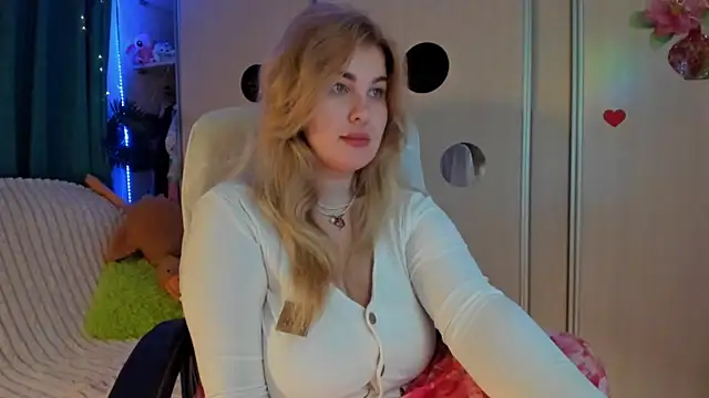 Snapshot of CoraSwon chatting on February 26, 2026, 4:07 pm CoraSwon online show from February 26, 2026, 4:07 pm