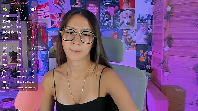 LanaBaker online show from February 19, 2025, 3:17 am