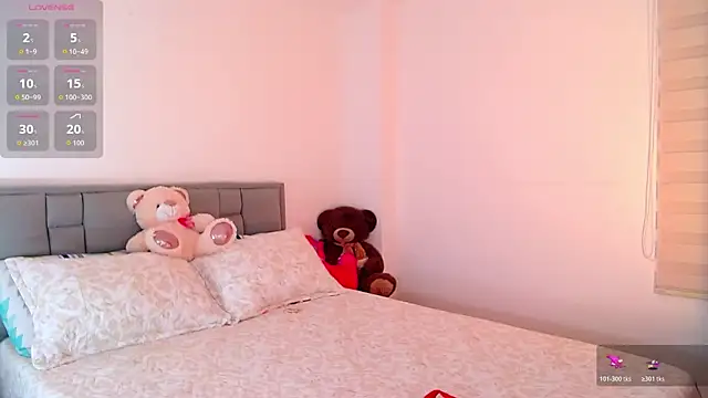 astrid-omega online show from July 19, 2026, 12:19 am