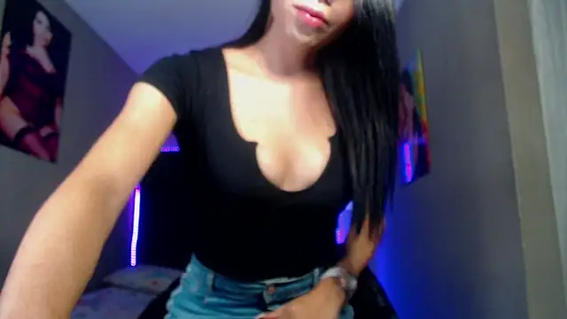Snapshot of alizbunny chatting on May 2, 2026, 5:56 am alizbunny online show from May 2, 2026, 5:56 am