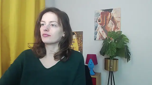 juicyNadine online show from November 26, 2025, 5:51 am