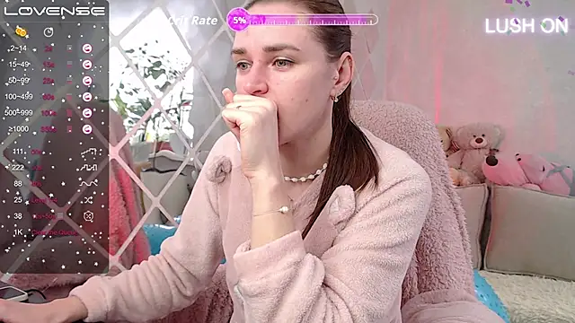 Bella  Swoon online show from October 10, 2025, 5:08 am