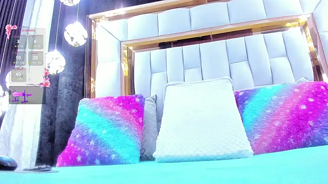 RileySweett online show from April 14, 2026, 11:48 am