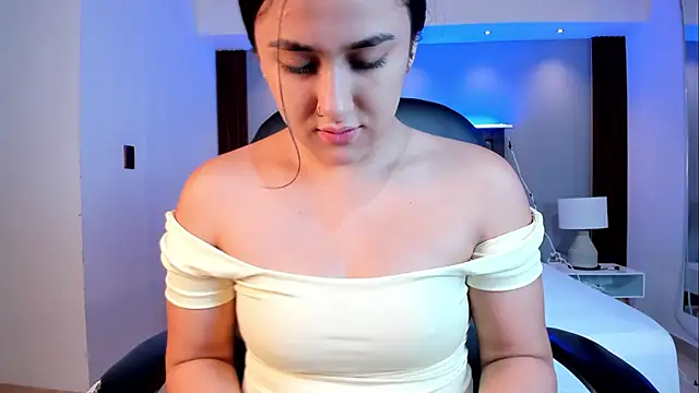 paulina sweett  online show from February 22, 2026, 11:23 am