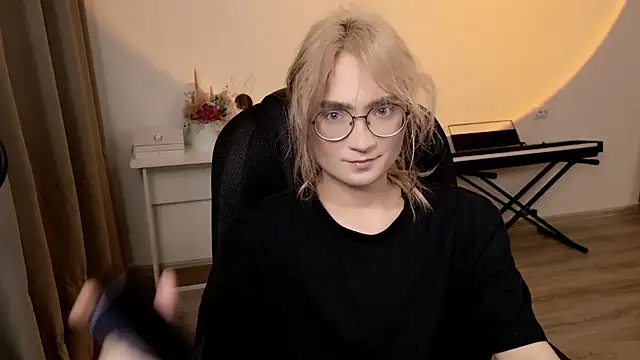 Snapshot of CuteYukiKun chatting on May 5, 2026, 3:09 am CuteYukiKun online show from May 5, 2026, 3:09 am