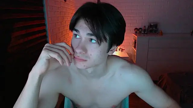 Snapshot of MarkusDean chatting on October 8, 2025, 9:59 pm MarkusDean online show from October 8, 2025, 9:59 pm