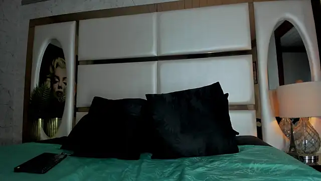 ALAN SANTHOS online show from October 22, 2025, 5:18 am