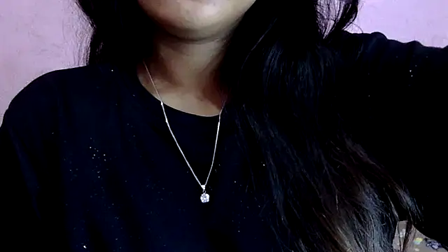 Snapshot of charming_karishma chatting on December 14, 2024, 8:56 am charming karishma online show from December 14, 2024, 8:56 am