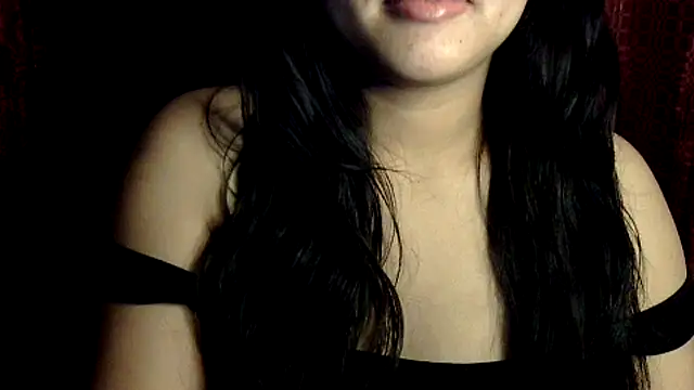 Snapshot of charming_karishma chatting on September 12, 2025, 5:56 pm charming karishma online show from September 12, 2025, 5:56 pm