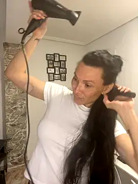 KimberllySaeez online show from October 12, 2025, 10:27 am