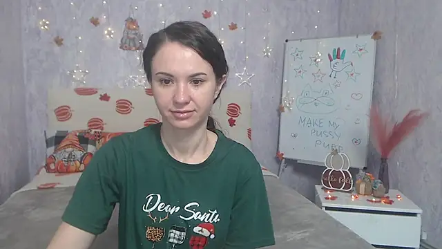 KaraCriegs online show from November 25, 2025, 6:52 pm