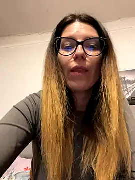 NadiraNoor online show from October 11, 2025, 10:33 pm