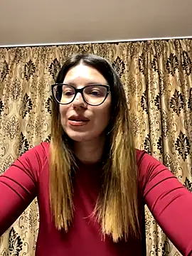 NadiraNoor online show from October 24, 2025, 9:36 pm