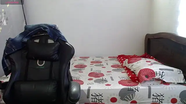 Snapshot of horny_paty chatting on July 5, 2026, 10:49 pm horny paty online show from July 5, 2026, 10:49 pm