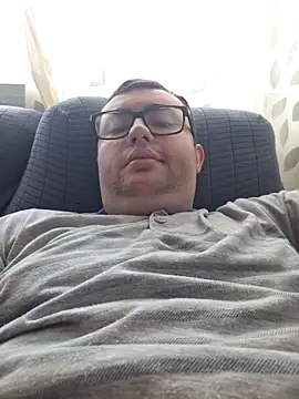 Javier bear online show from March 1, 2026, 9:53 am