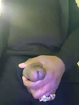 Kingkongding47 online show from January 10, 2025, 1:41 pm