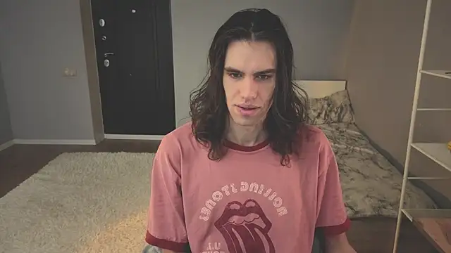 mollymila online show from April 21, 2026, 12:34 pm