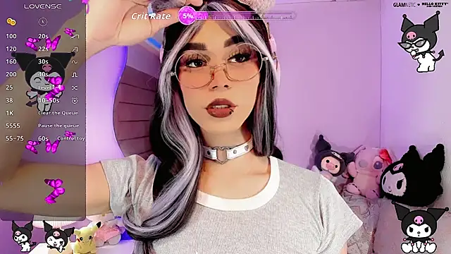 kimMaddiee online show from November 11, 2025, 9:20 pm