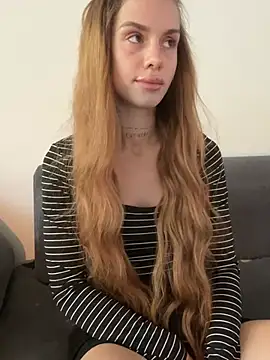 EmiliaCatalina online show from July 22, 2026, 6:43 pm