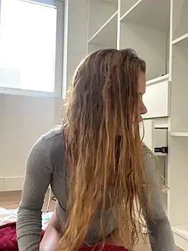 EmiliaCatalina online show from October 30, 2025, 6:38 pm