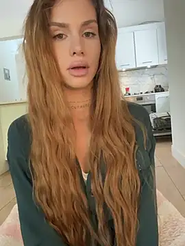 EmiliaCatalina online show from July 24, 2026, 5:53 pm
