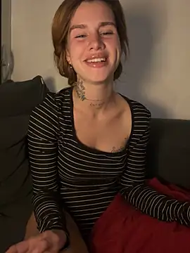 EmiliaCatalina online show from March 21, 2026, 12:45 am