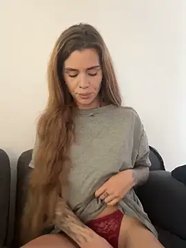 EmiliaCatalina online show from March 1, 2026, 6:08 pm