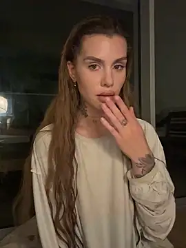 EmiliaCatalina online show from February 22, 2026, 12:57 am