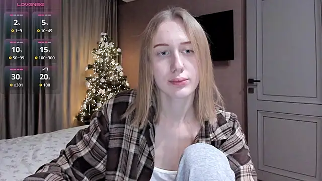 Mika Ray online show from December 18, 2025, 11:30 pm