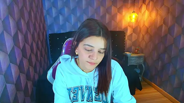 LiaHarryis online show from March 21, 2026, 6:23 pm