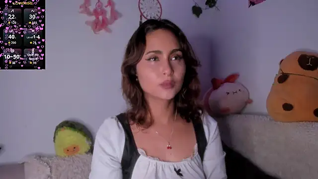 Snapshot of Violette-Ramirez01 chatting on November 10, 2025, 10:48 pm Violette-Ramirez01 online show from November 10, 2025, 10:48 pm