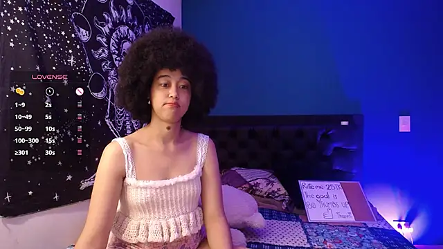 Snapshot of ela_0 chatting on October 17, 2025, 7:44 am ela 0 online show from October 17, 2025, 7:44 am