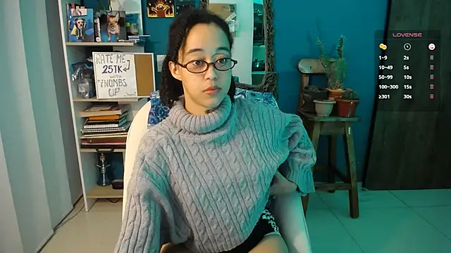 Snapshot of ela_0 chatting on November 10, 2025, 1:10 am ela 0 online show from November 10, 2025, 1:10 am