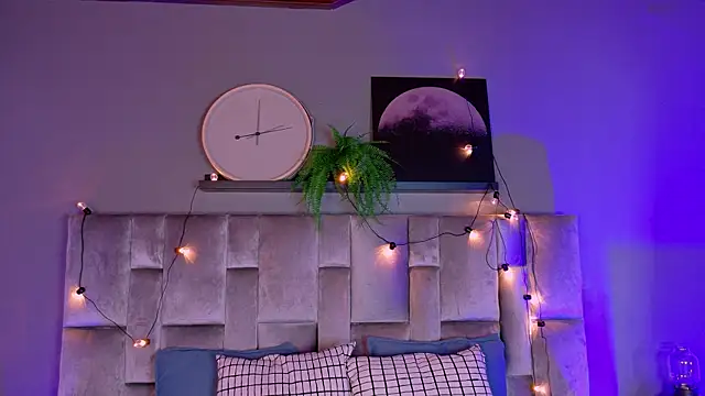 Snapshot of nahomi_campbell chatting on October 21, 2025, 7:35 pm nahomi campbell online show from October 21, 2025, 7:35 pm