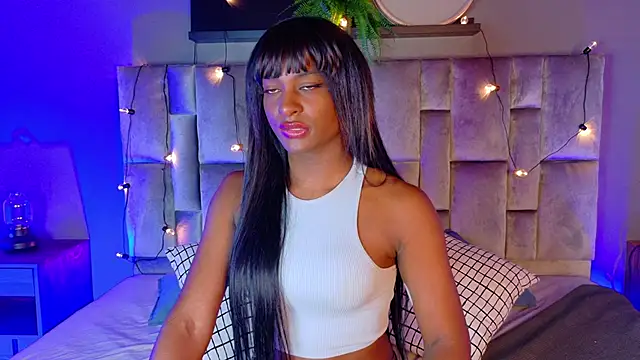 Snapshot of nahomi_campbell chatting on October 9, 2025, 7:36 pm nahomi campbell online show from October 9, 2025, 7:36 pm